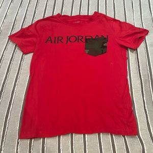 Boys SZ M JORDAN short sleeve t-shirt